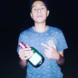 Meet your Posher, Troy